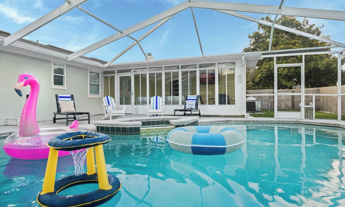 Dolphin's Cove House | Ponte Vedra Paradise! Pool, Putting Green & 4 Kings