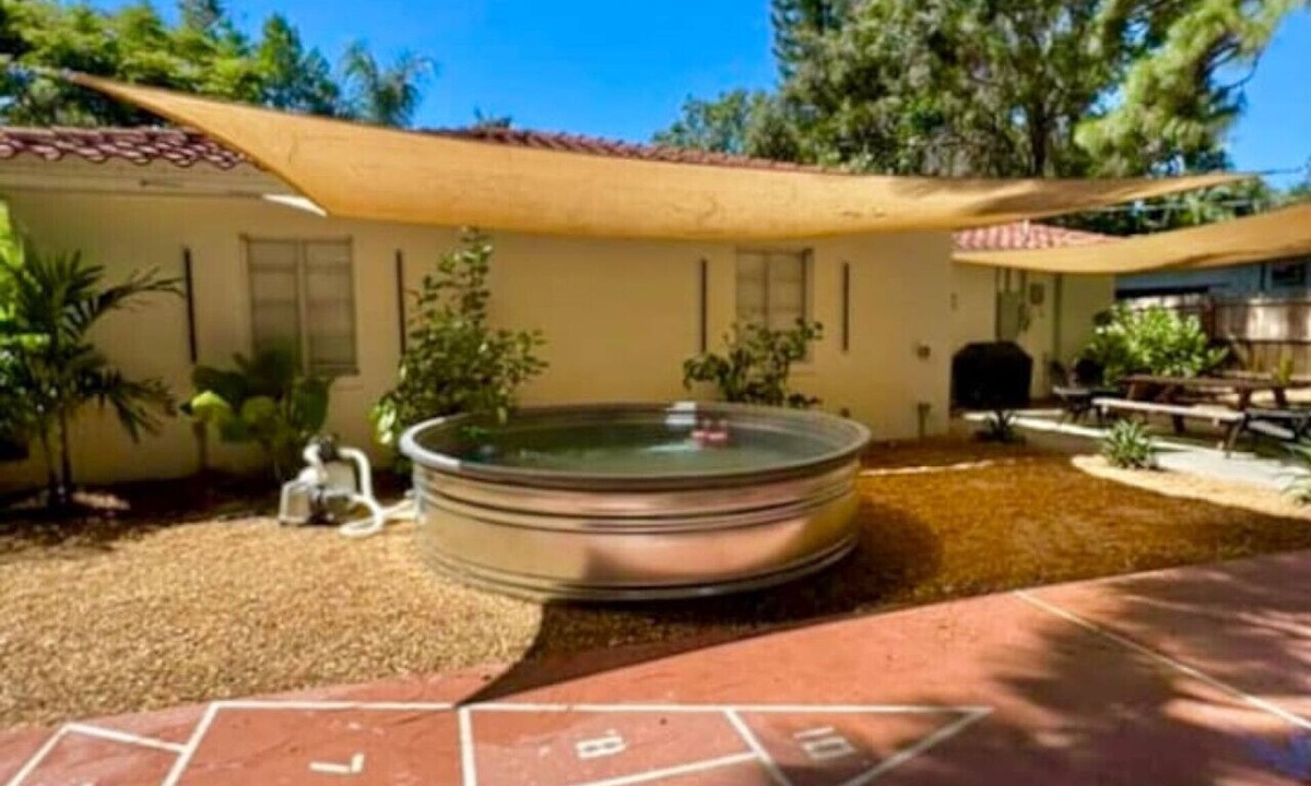 Gulfport House | *POOL* Fenced Yard *Shuffleboard Court*