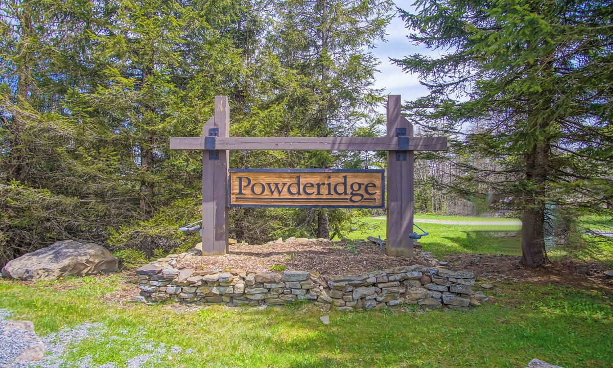 Edray Condo | Powderidge 2 -Slope Side, Spacious Deck