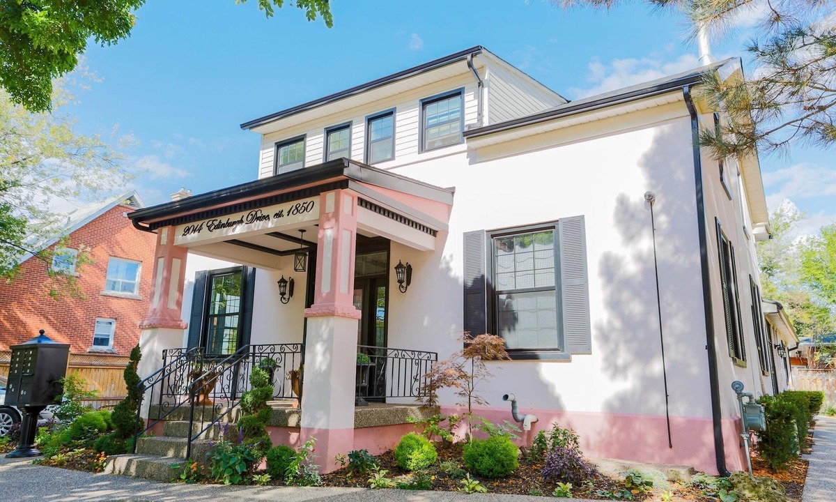 Burlington Apartment | Private 1bed 1bath Apt Near Downtown 1st floor - U2