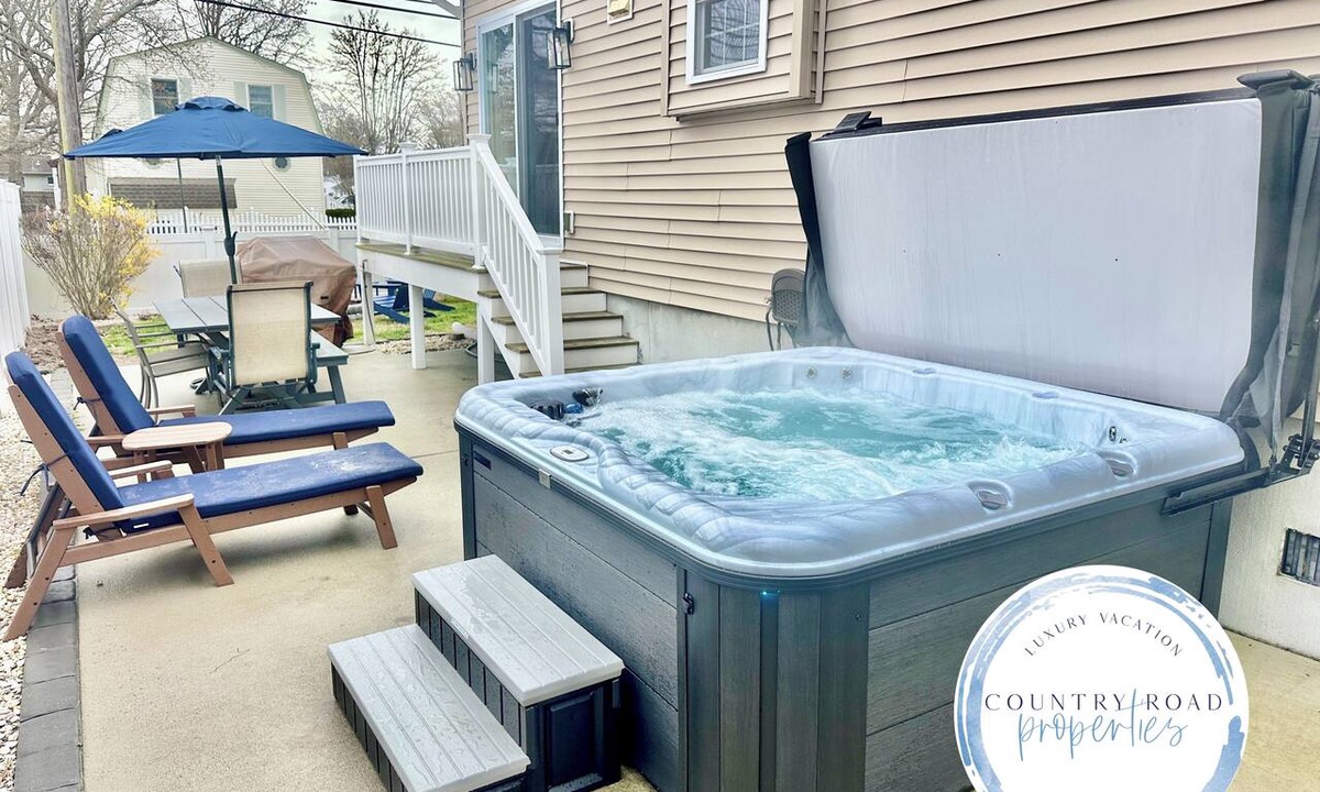 Town Bank House | Private Beach, Hot Tub, Fireplace