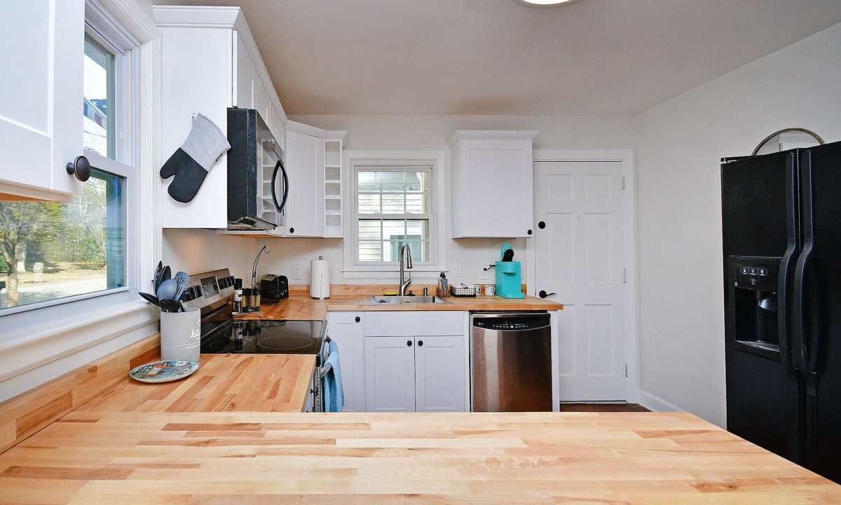 Greenville House | Private house newly remodeled walking distance to food, shopping, entertainment