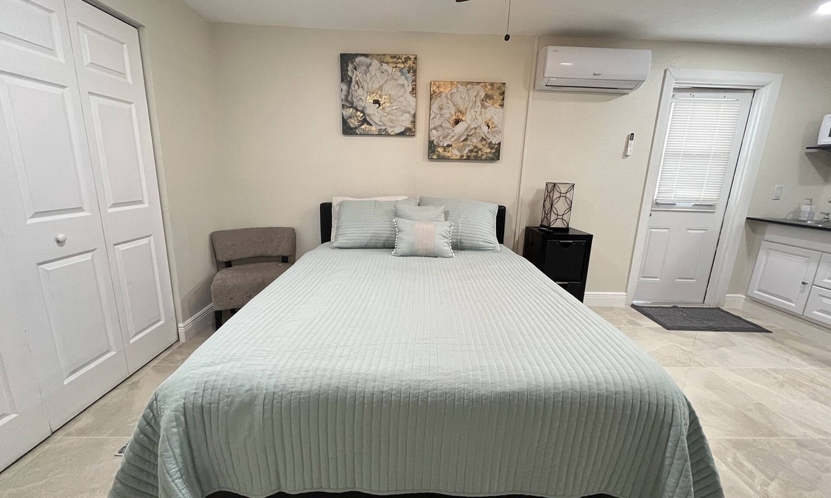 Citrus Park Apartment | private room