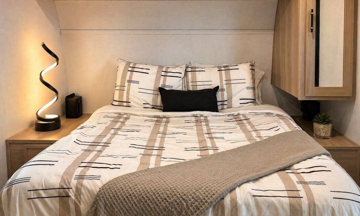 Fairvilla House | Private RV Retreat Quiet & Cozy Near Universal Studios