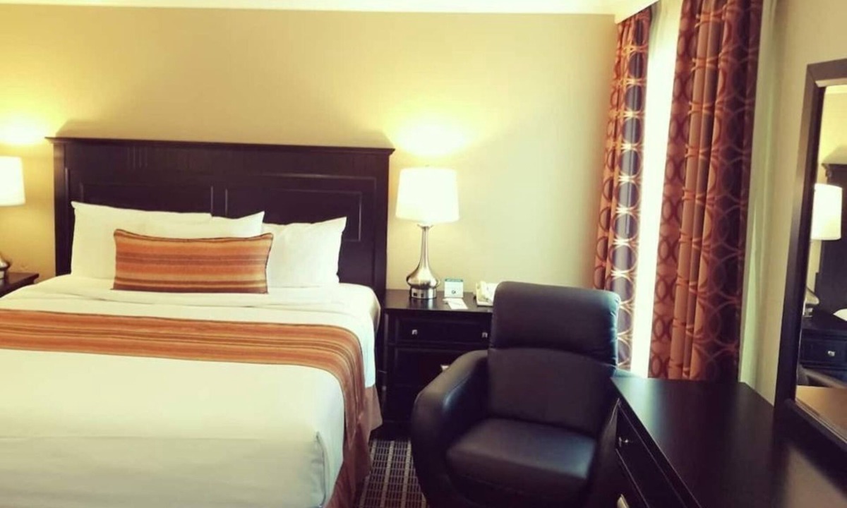 West Orange Hotel | Private Studio with Gym at Wilshire Grand Hotel