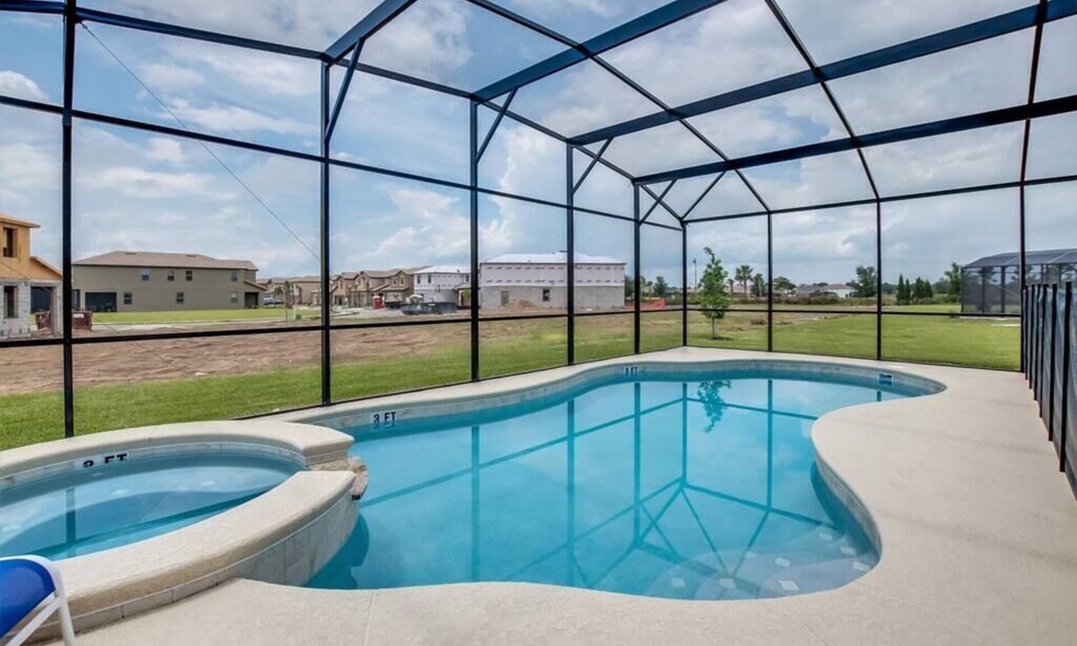 Loughman House | Private Theater! Star Wars! Water Slide! 6020