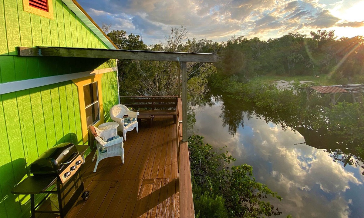 Crystal River House | Private Treetop Retreat On Black Creek