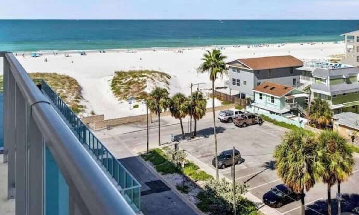 Clearwater Beach Villa | Pura Vida in Clearwater Beach