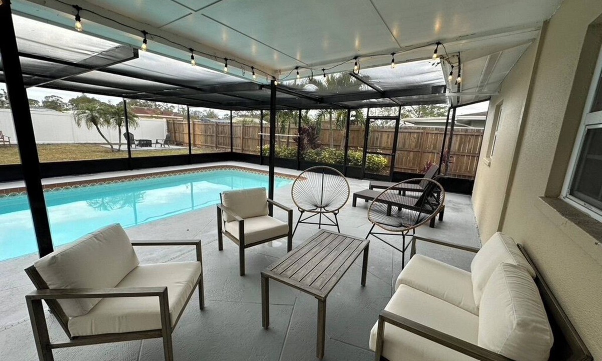 Sarasota Springs House | Quiet Family Home w/Pool Near Pinecraft