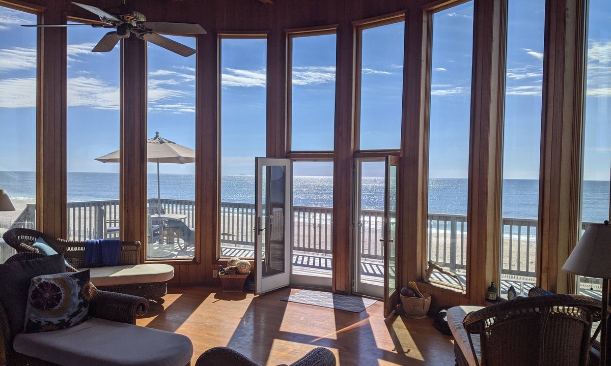 Bayberry Dunes House | Relaxing Oceanfront Retreat W/Jacuzzi And Private Steps To Beach