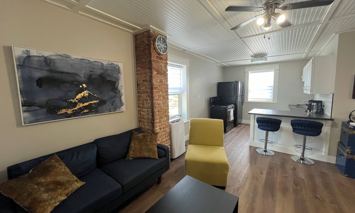 Goderich Apartment | Remodeled bright walk-up apartment - 5 min from the beach