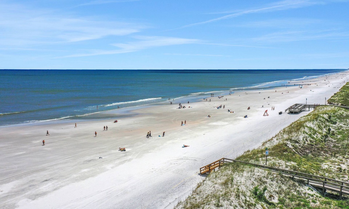 Jacksonville Beach Condo | Renovated Condo With Ocean Views, Pool, & Beach Access