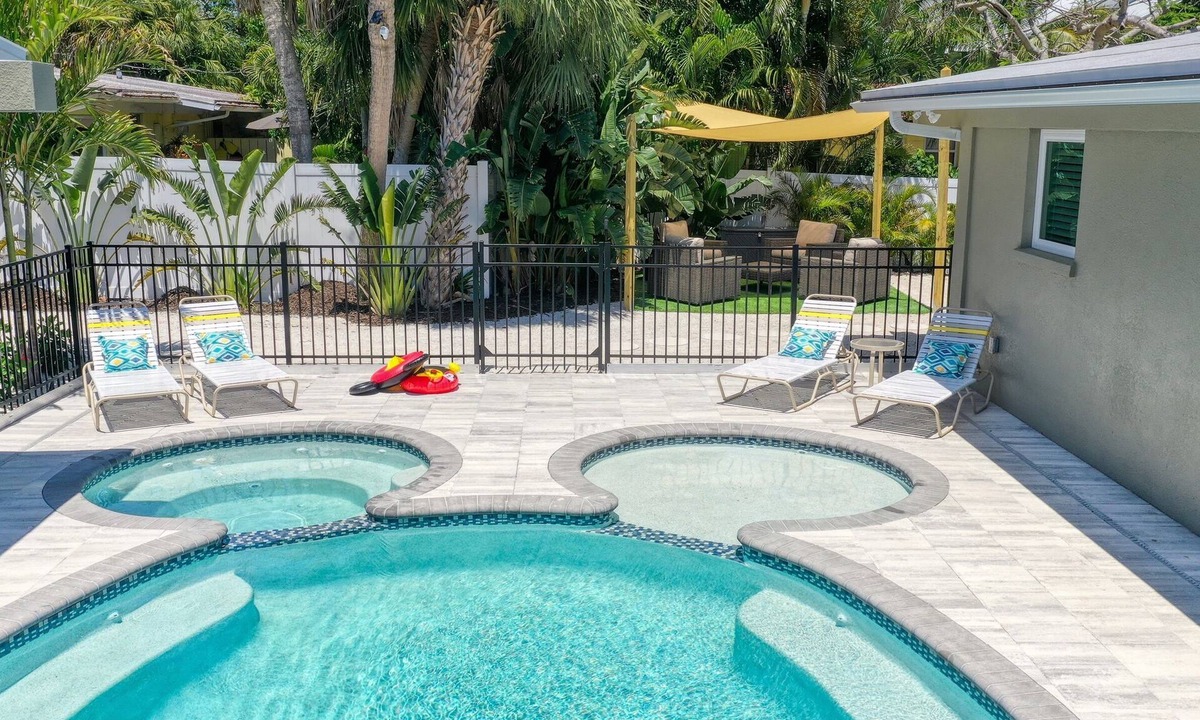 Anna Maria Resort | Resort-Style Ground Floor 2BR Manatee Suite, Heated Pool/Spa, Lakefront