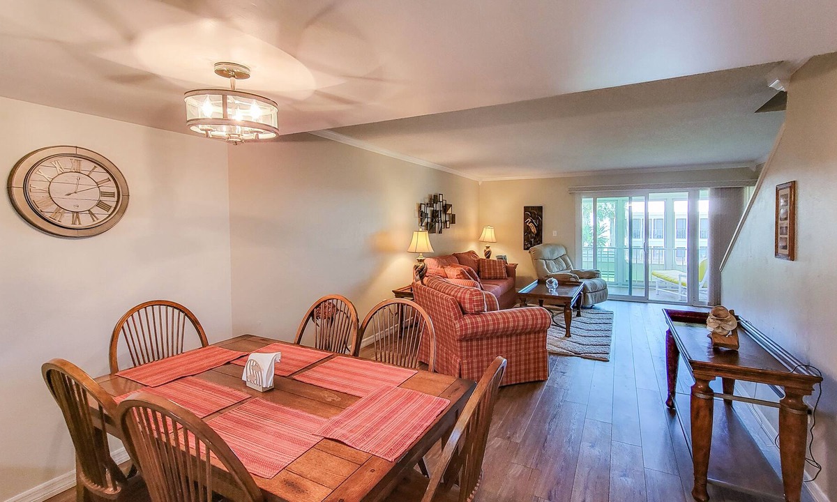 Welaka Condo | River Bend Resort - Pool View 2BR, 2nd floor #A206
