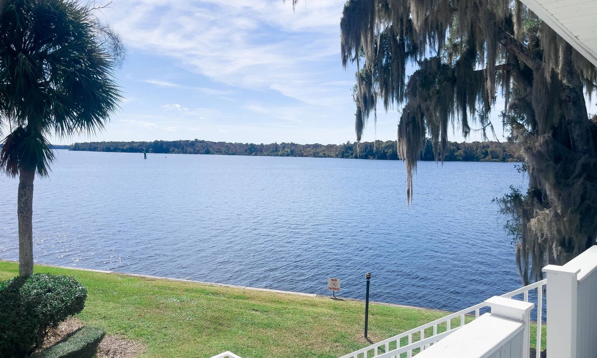 Crescent City Condo | Riverbend Retreat C221