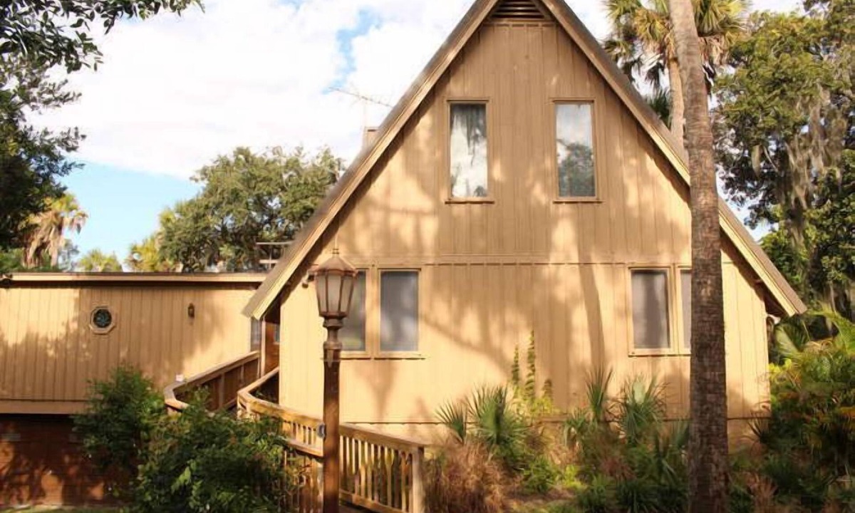 Old Grove House | Riverfront A Frame & Coastal Cottage with Private Floating Dock