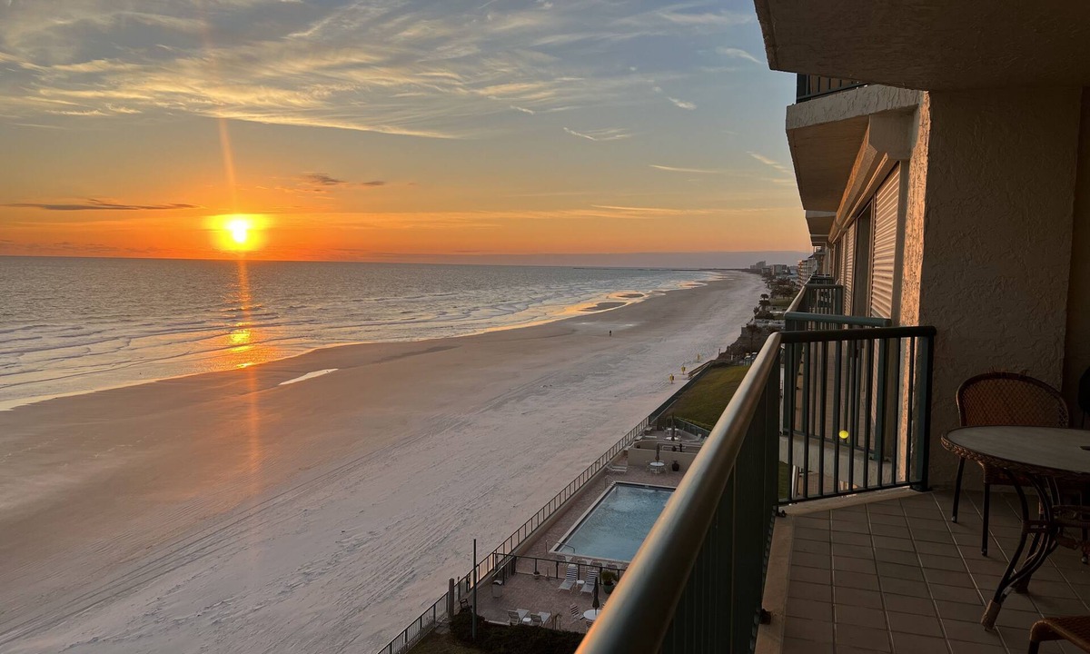 Ponce Inlet Condo | Romantic private ponce inlet beach escape & theme park adventures