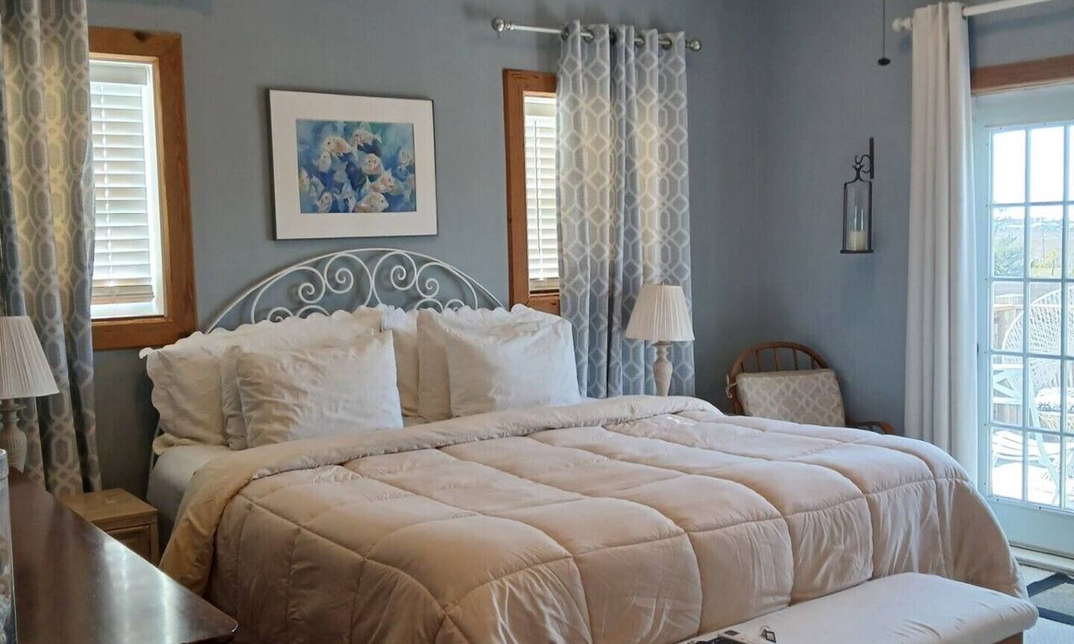 Salem House | Room w/King and Twin bed. Quiet,private,beautiful clean.Perfect for fishermen