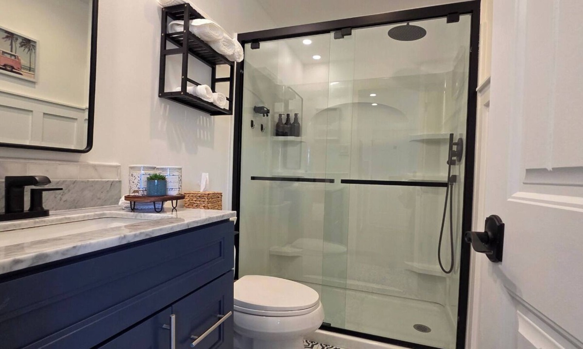 Southend Apartment | Sandbar Retreat - 1BR Beach Escape