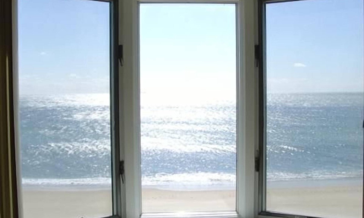 Misquamicut Hotel | Sandy Shore Motel