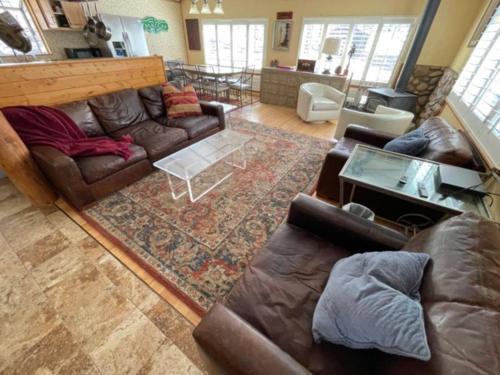 Tehachapi House | Secluded Mountain Retreat