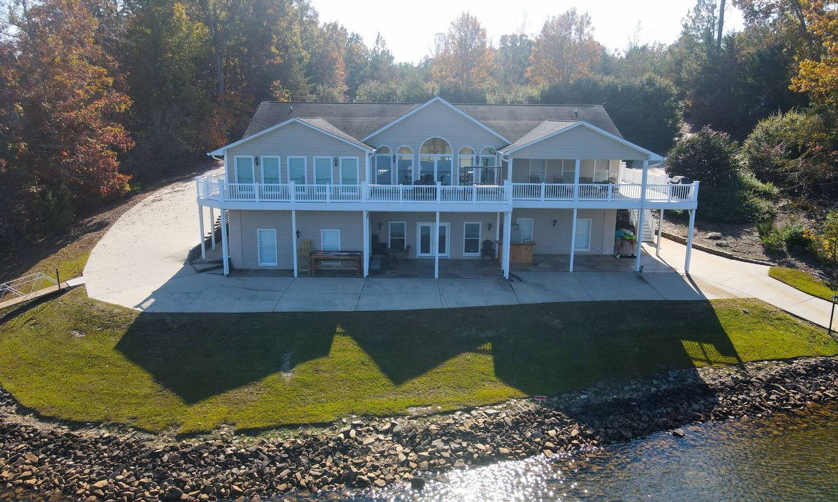 Seneca House | Seneca Serenity. Huge Lake Front House.