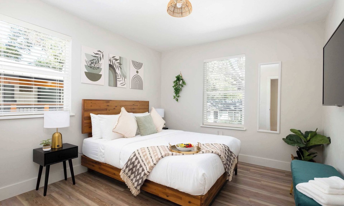 Gainesville House | Serene Place, Walk to UF, Stadium, Near Shands & Downtown