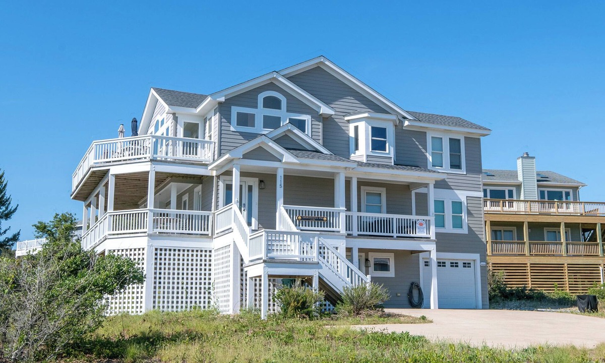 Carolina Dunes House | Shorehaven Too - Duck, Carolina Dunes, Ocean View, 220 Yds to Beach, Rec Room, Foosball
