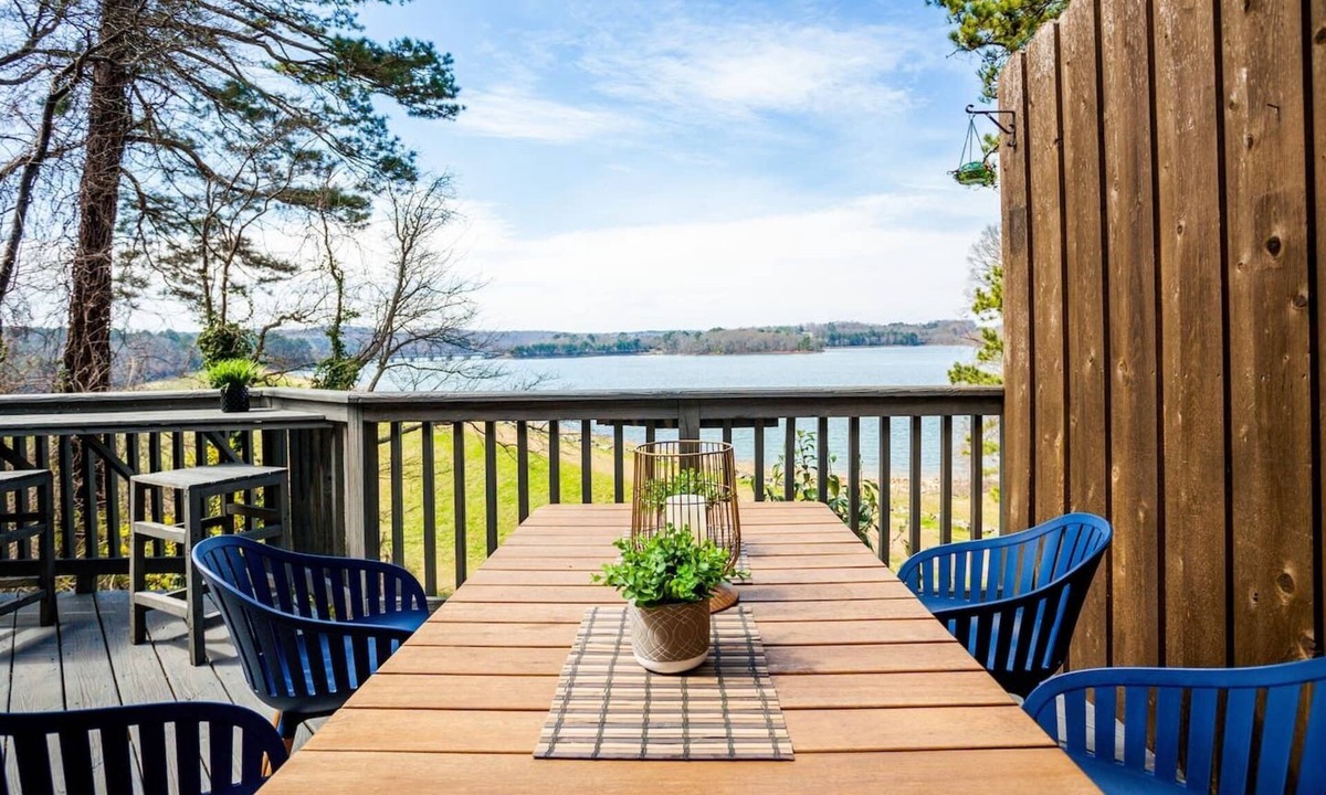 Clemson House | Slice of Heaven at the Clemson Dike