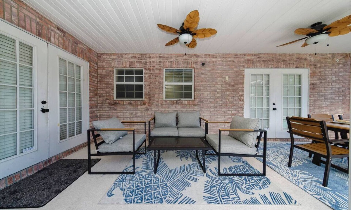 Bradenton House | SMV | Pool & Pickleball | Play All Day!
