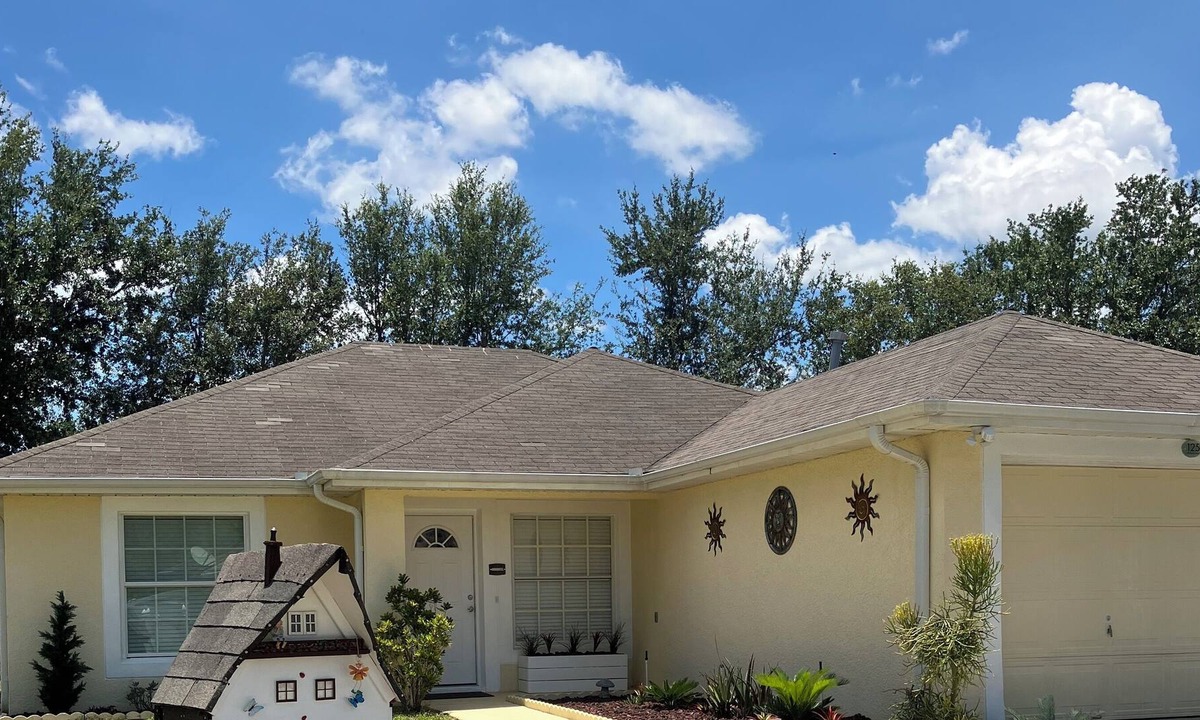 Wellington Villa | Snowbird friendly, modern interior, 15 minutes from Disney