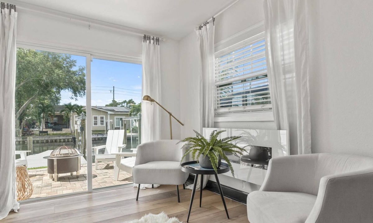 Shore Acres House | Solace in St Pete - Waterfront Oasis with Pool and dock