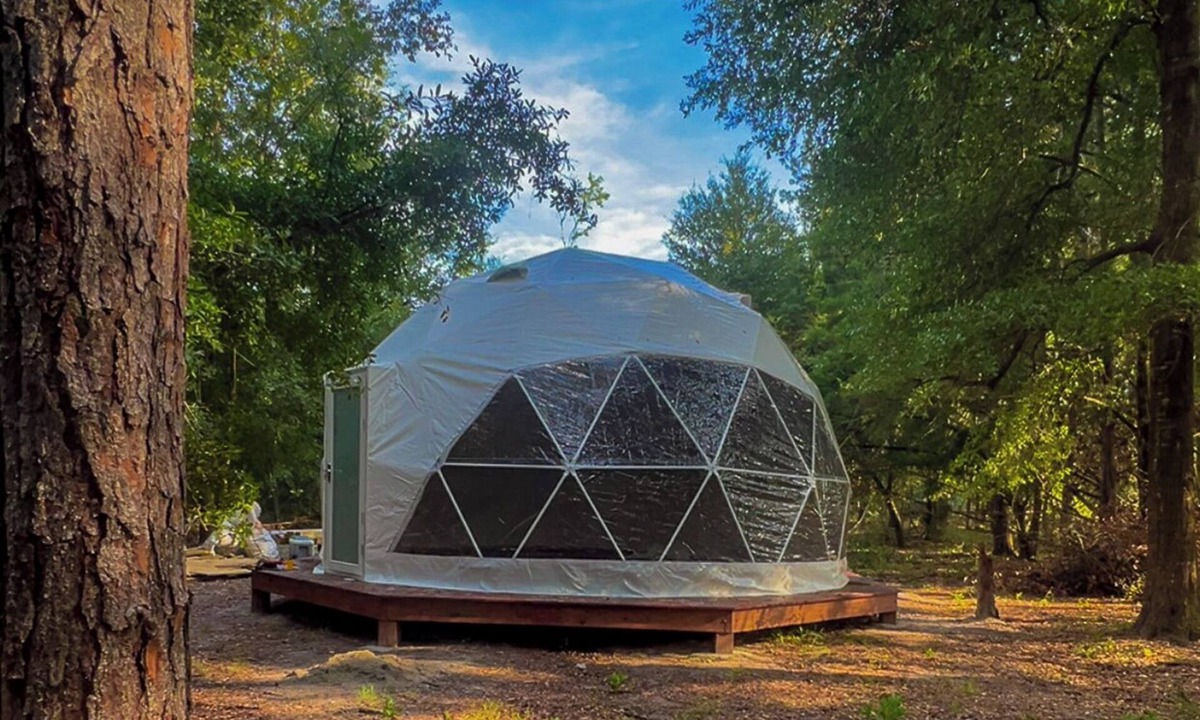 High Springs RV Rental | Soluna GeoDome 1: Springs, Stargazing, Firepit, AC