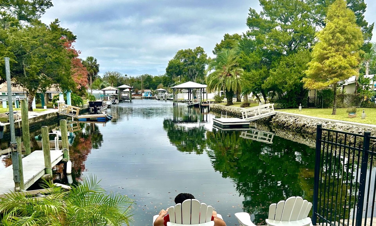 Homosassa House | Sonny Springs - Waterfront House on Homosassa Deep Canal with Dock!