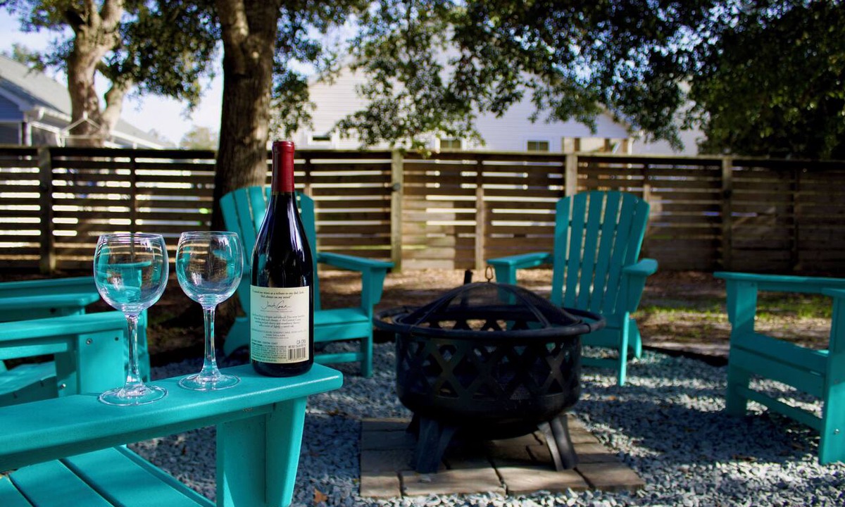 Tranquil Harbour House | Southern Seaclusion | 3BR Beach Home | Elevator, Fire Pit & Fenced Yard