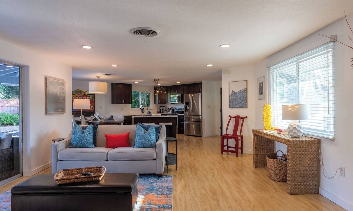 Southgate House | Southgate Breeze; SRQ 2 Bedroom Retreat
