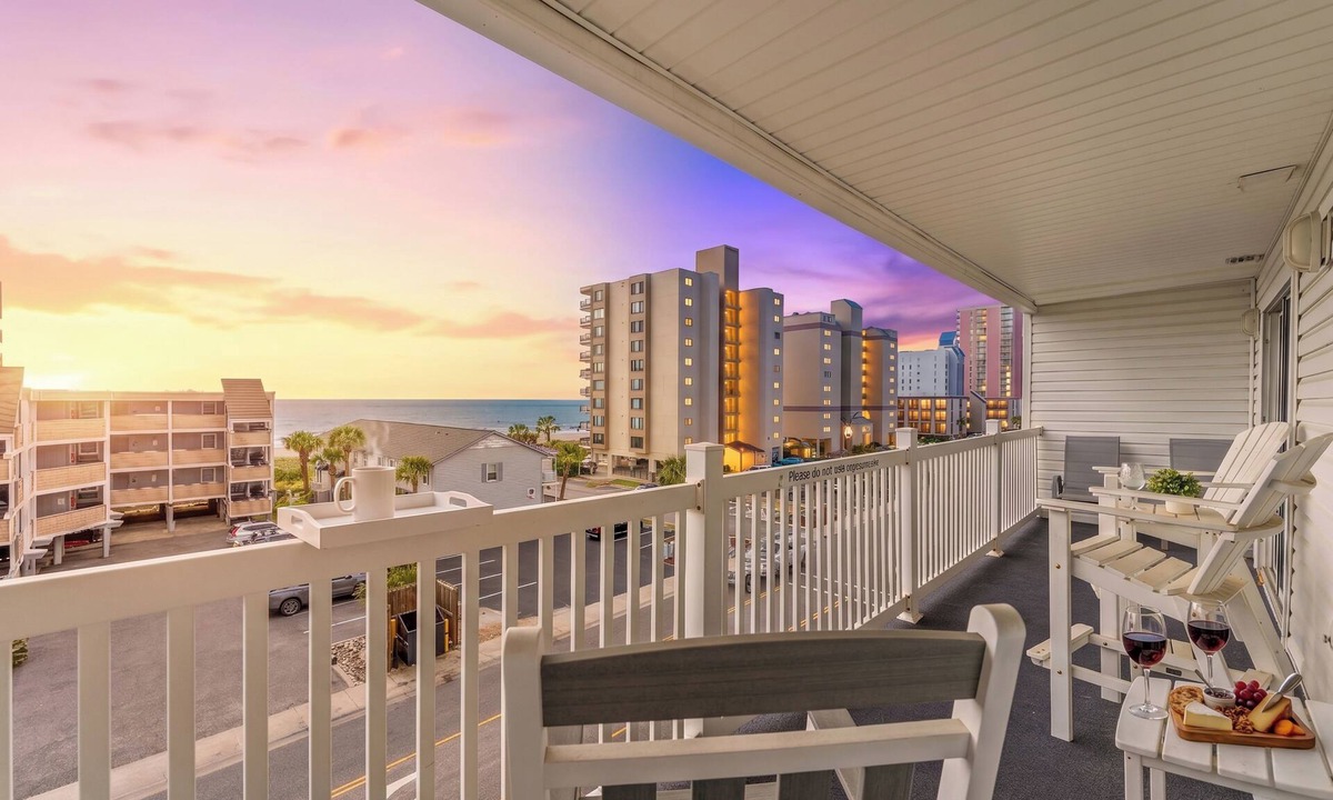 Crescent Beach Condo | Spacious 2 Bedroom/2 bathroom Condo with Ocean View, Pool, Elevator, and Balcony