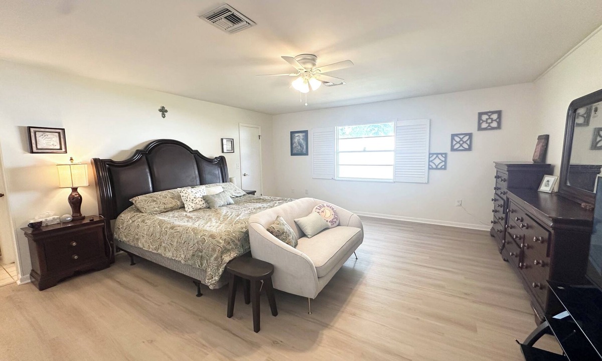 Eustis House | Spacious 2-bedroom house in tranquil Eustis neighborhood
