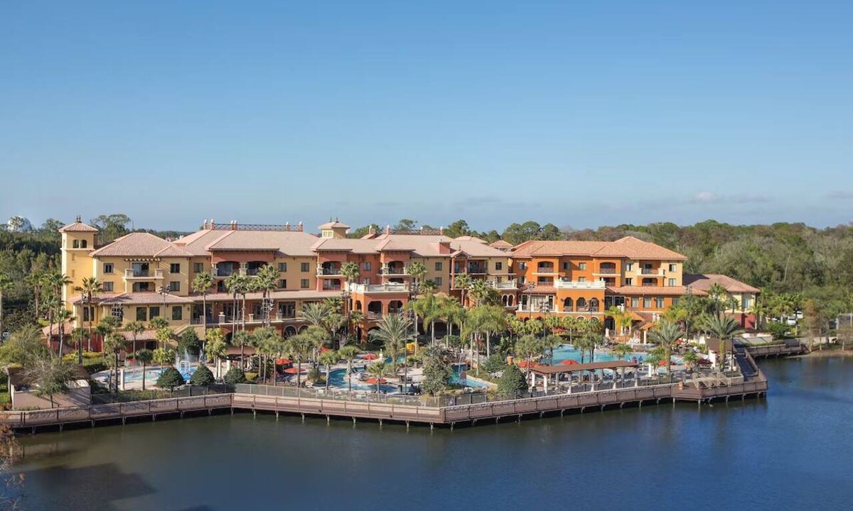 Florida Central Atlantic Coast Hotel | Spacious 2BD Suite - Pools/Hot Tub/Near Disney & More!