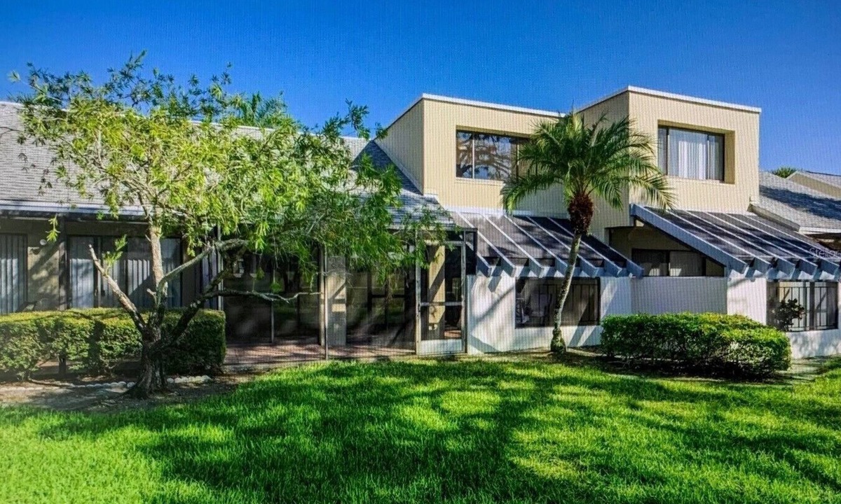 The Meadows Condo | Spacious 3-bedroom condo with a golf course view