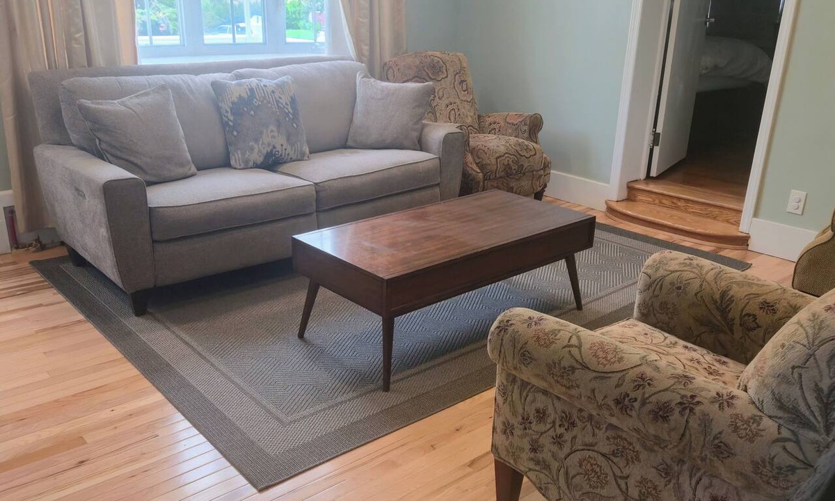 Teaneck House | Spacious 3BR Family Home Near NYC – Private Backyard, BBQ and Free Parking