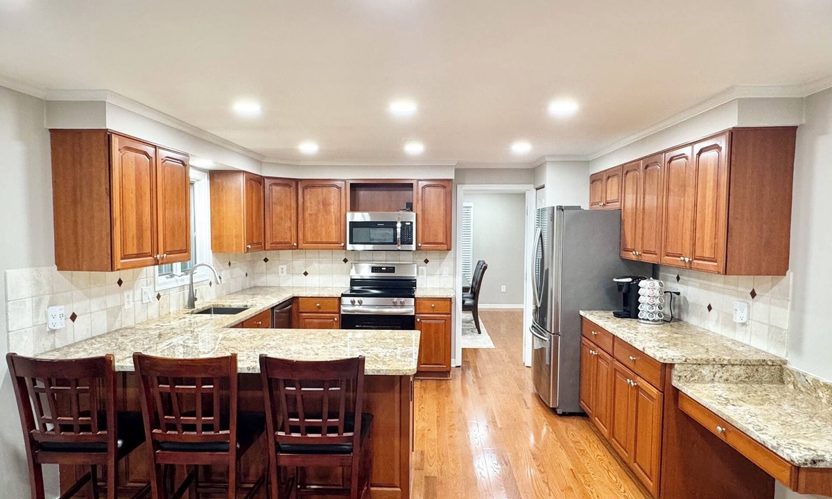McLean House | Spacious beautiful 5-bedroom house in McLean