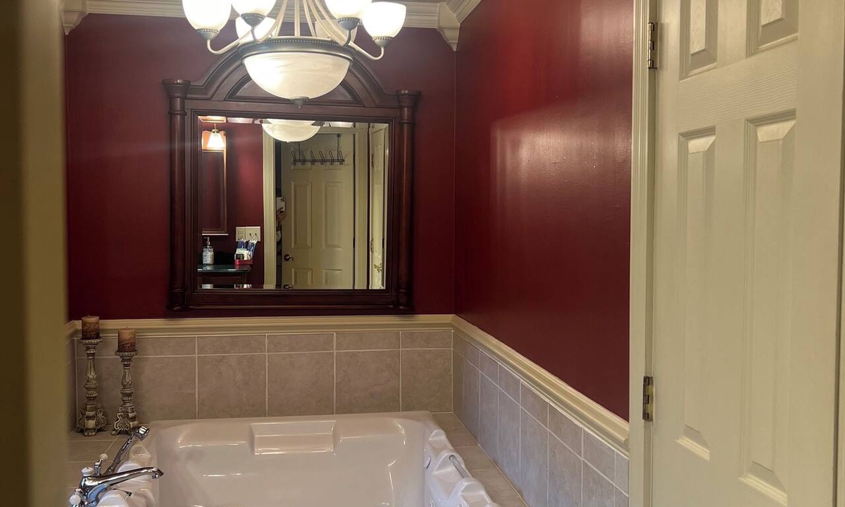East Point House | Spacious Colonial Home with Sunroom, Jacuzzi & Single-Level Living