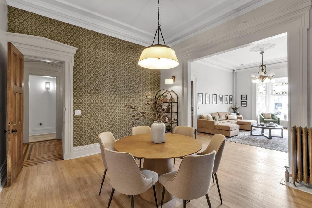 Front Park Apartment | Spacious Second Empire Suite at The Platt Mansion