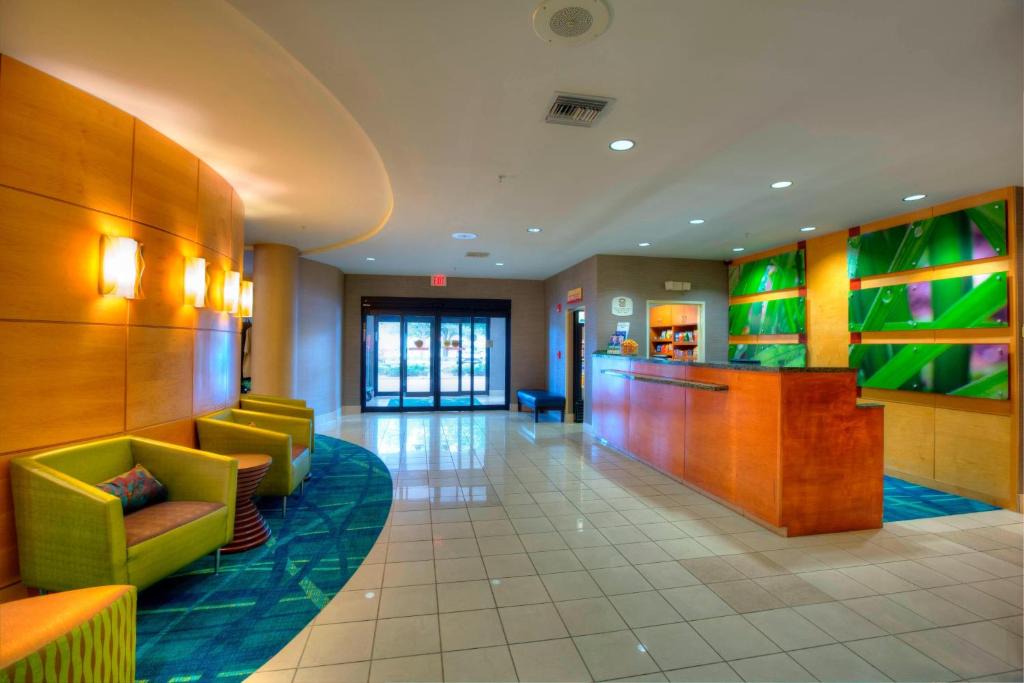 Tampa Hotel | SpringHill Suites by Marriott - Tampa Brandon