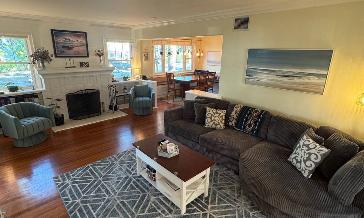 Historic Old Northeast House | St Pete Historic Old NE Walkable Paradise - 2 bonus rooms!