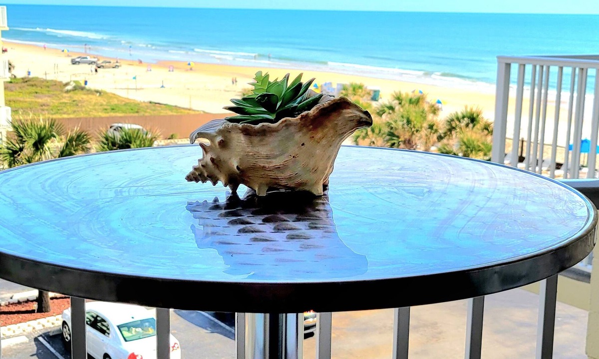 Bostwick Park Condo | Starfish Wishes-Ocean View Daytona Beach, beach chairs and umbrella provided!