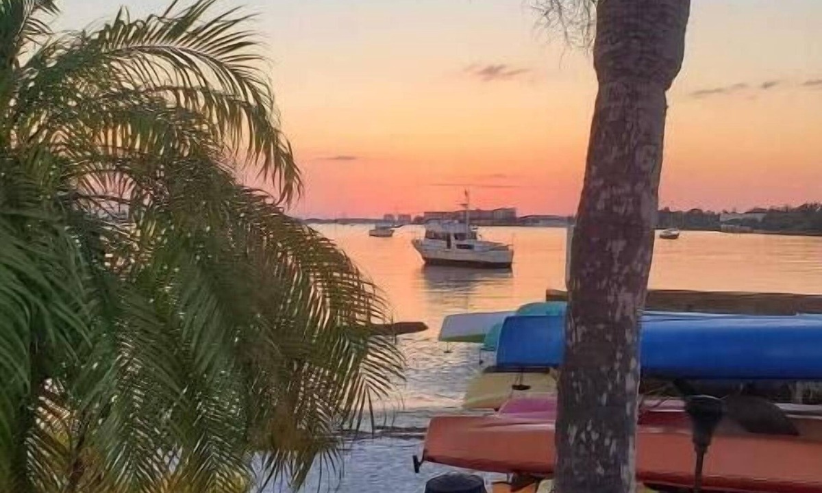 Bayview Condo | Steps from your own private beach in St Pete, FL. Minutes from everything !