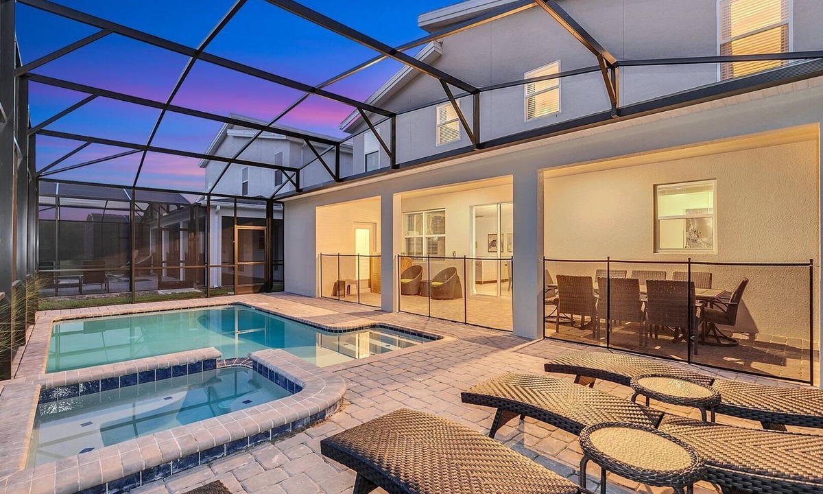 Kissimmee Resort | Stunning 7BR Resort - Pool Home - 13 Min Disney