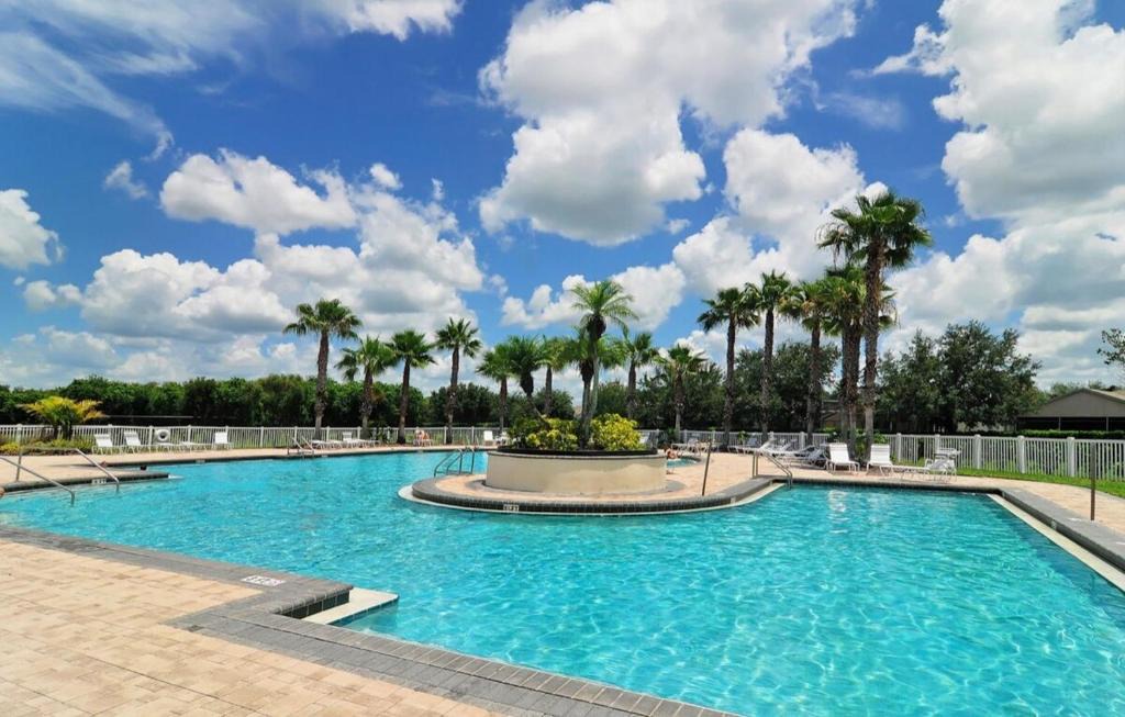 Sabal Harbour Villa | Stunning Lakeside Retreat with 2 Master Suites